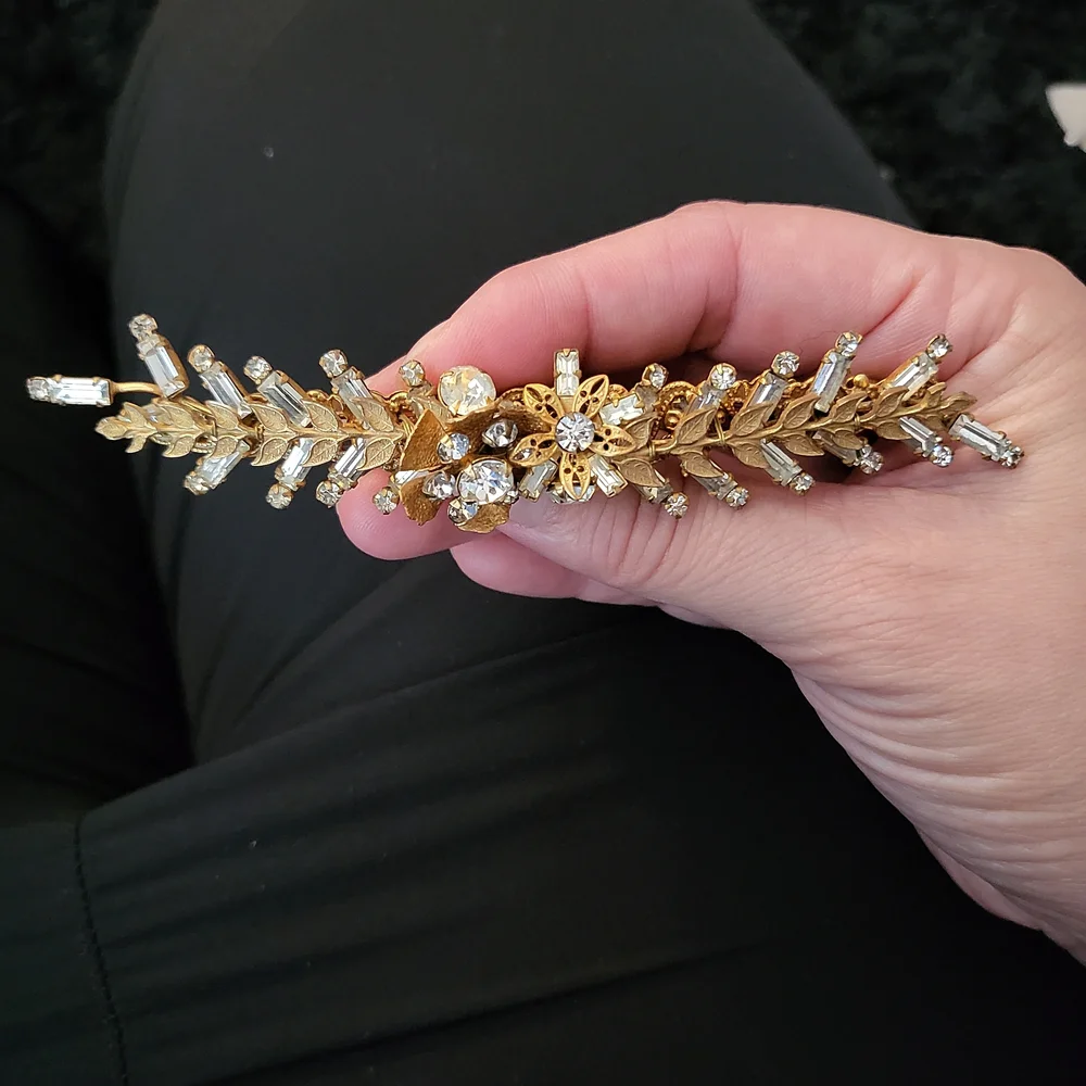 Vintage Gold‎ Tone with Rhinestones Brooch